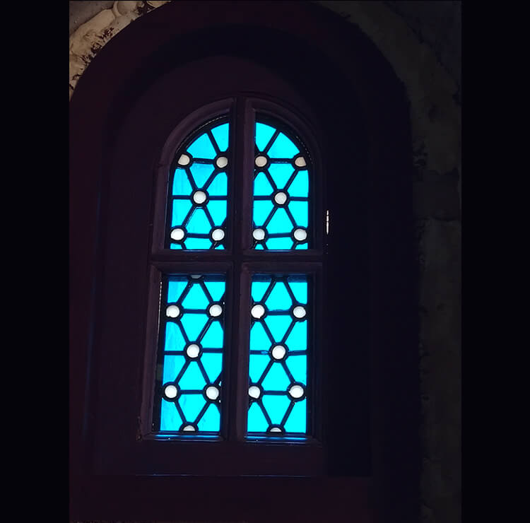 东莞镶嵌玻璃门设计