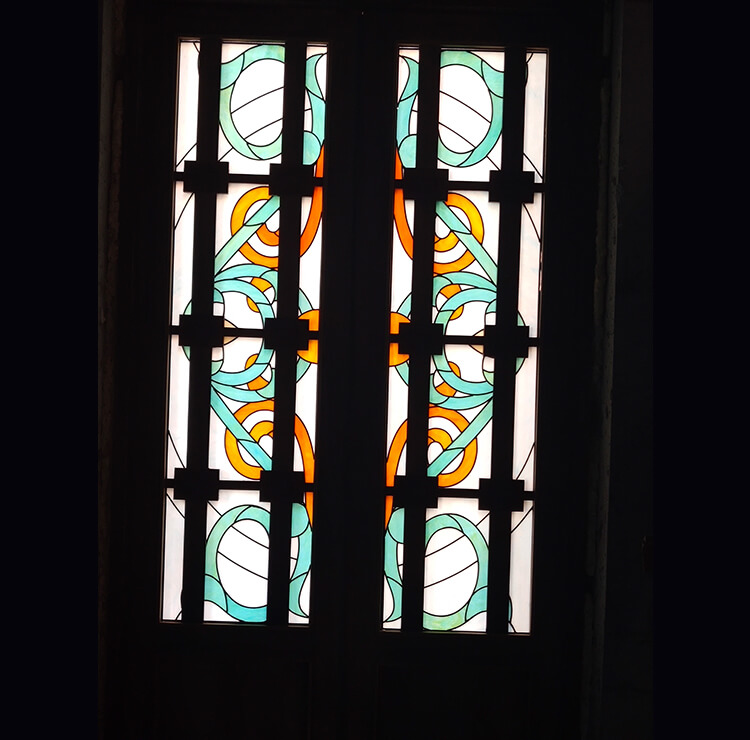 镶嵌玻璃门窗工艺